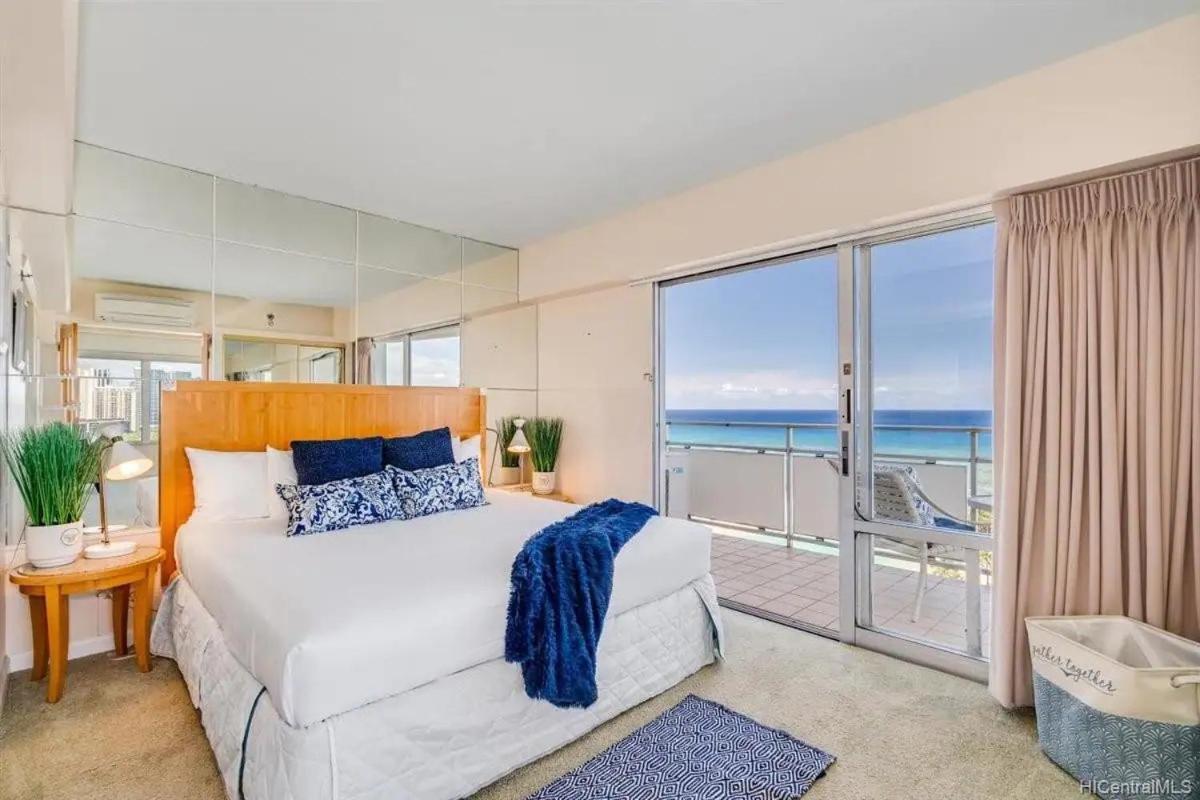 Aparthotel Ilikai #1743 Panoramic Views On Waikiki Beach à Honolulu Extérieur photo